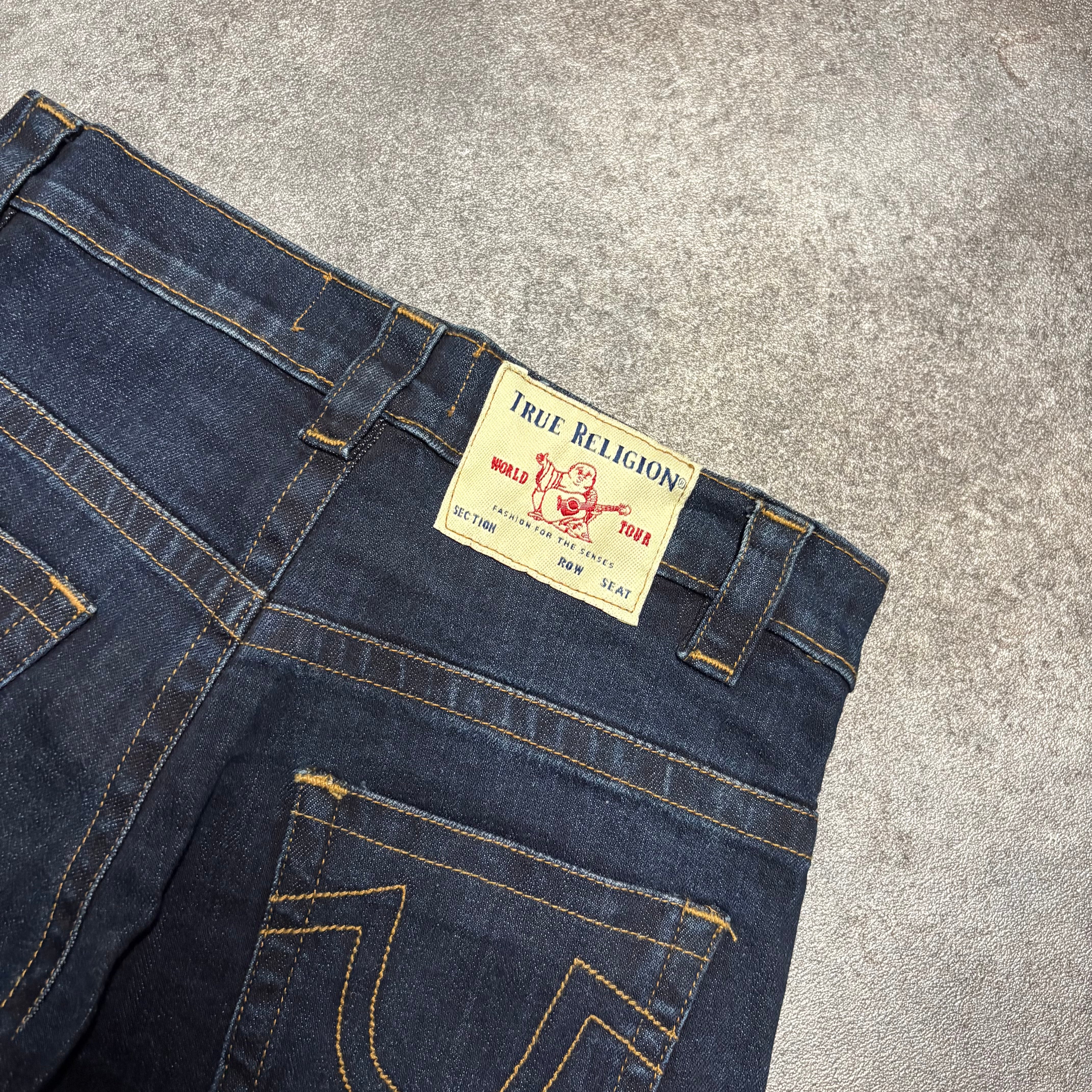 True Religion Jennie Curvy Low Rise Super Skinny Denim Shorts – Dark Blue